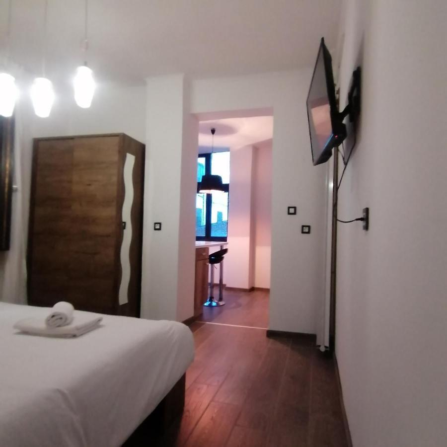 Elin's In Center Apartment
